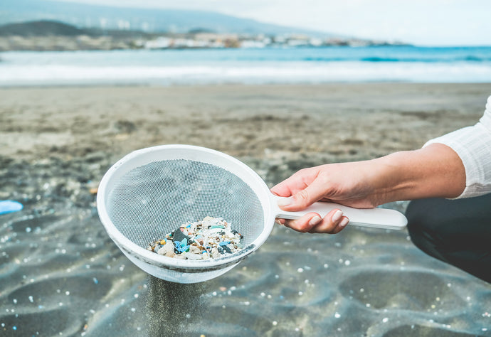 Not All Cellulose Based Glitters Are Good. End Microplastics in the Ocean