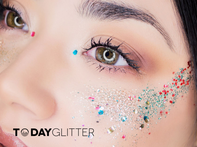 The Best Mobile Makeup Artist Carries the True Bioglitter
